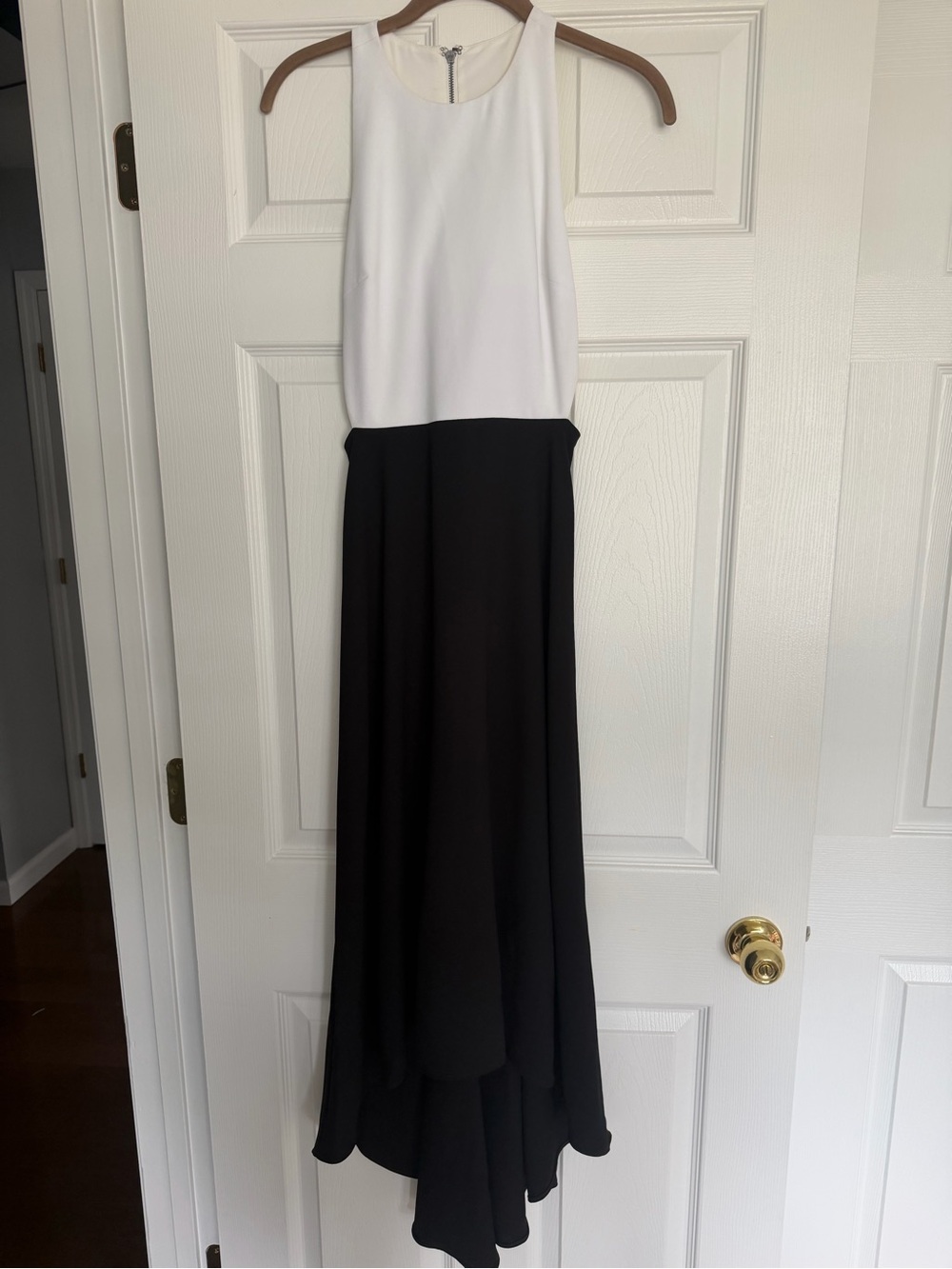 Alice + Olivia Black and White Sleeveless High-Low Evening Dress